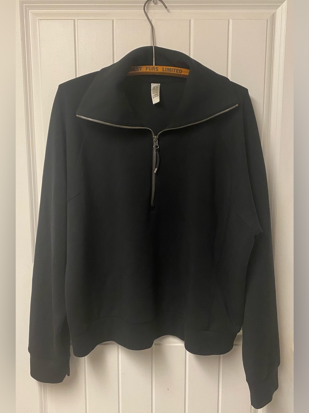 SPANX® AirEssentials® Half Zip
Top (Size 1X / 1T) super soft - Picture 4 of 12